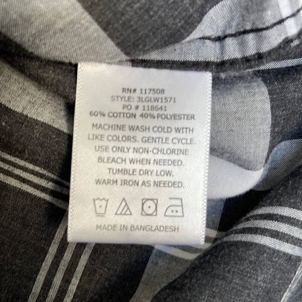 Levi’s classic button up plaid shirt.  Size Large.